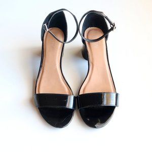 Abound Black Patent Leather Round Block Heels / Sandals / Soes Size 8